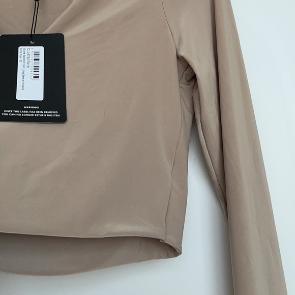 Top - Picture 4 of 6